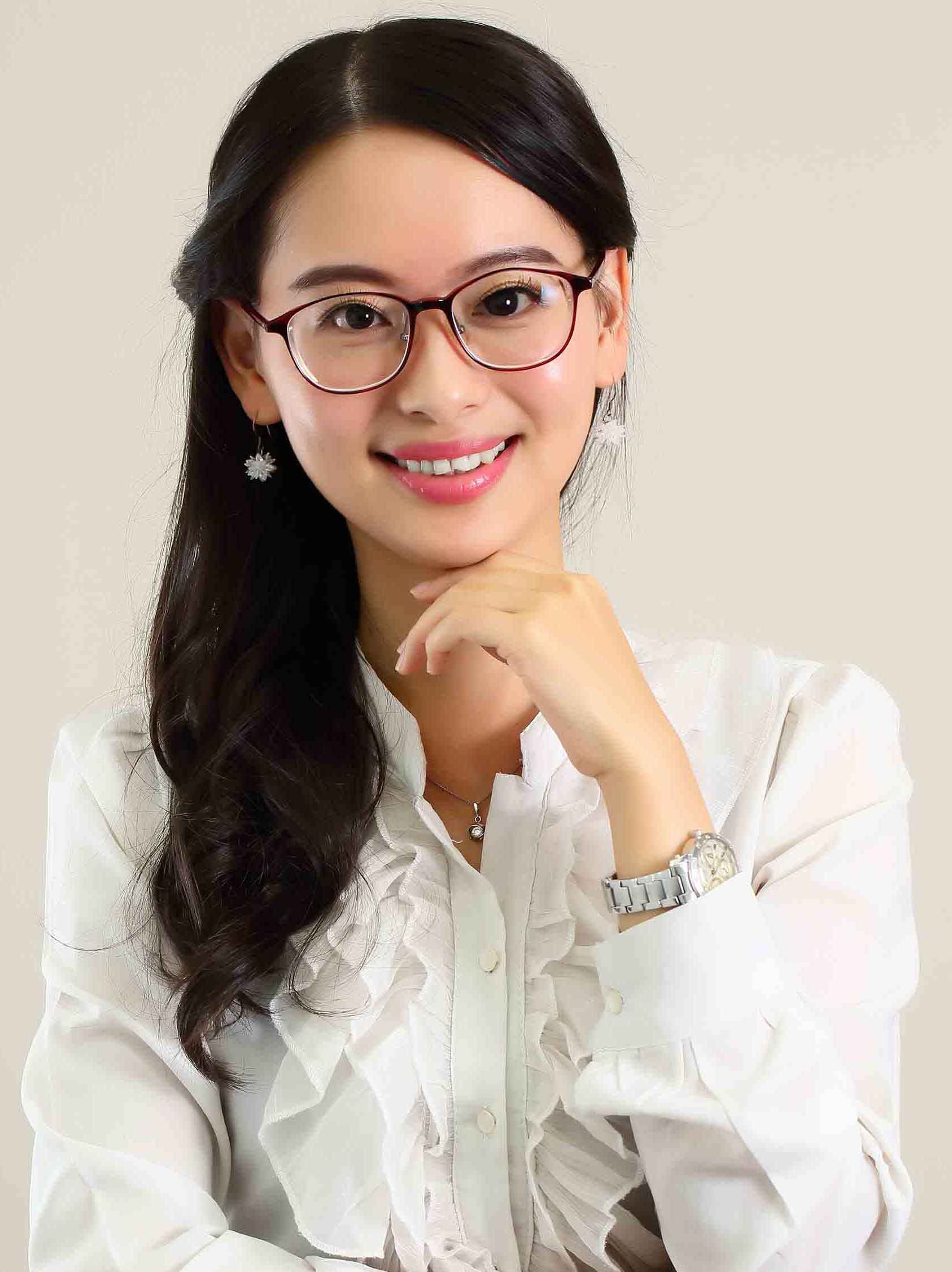 郑以琳-启德留学顾问