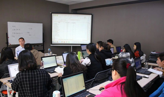 中公优学校上课