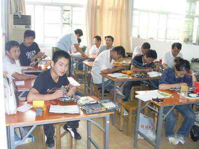 杭州华力电脑维修培训学校