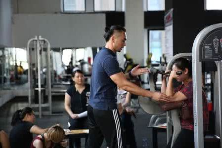 在武汉做私人健身教练需要学习什么