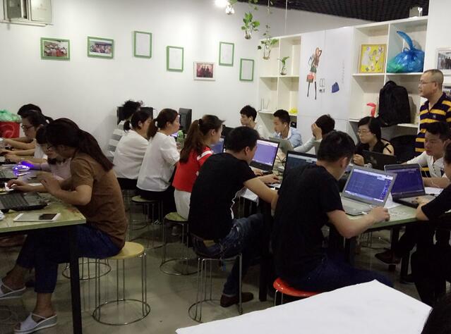杭州如友服装设计培训学校