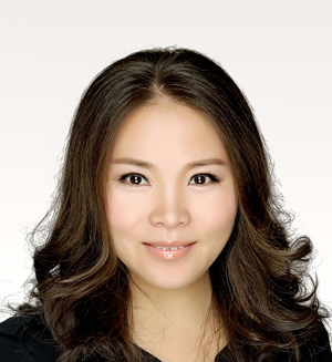 杭州新视觉化妆摄影培训学校特约主讲老师BoBo化妆讲师