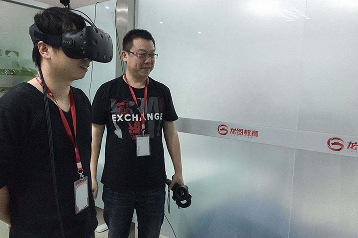 龙图教育VR实验