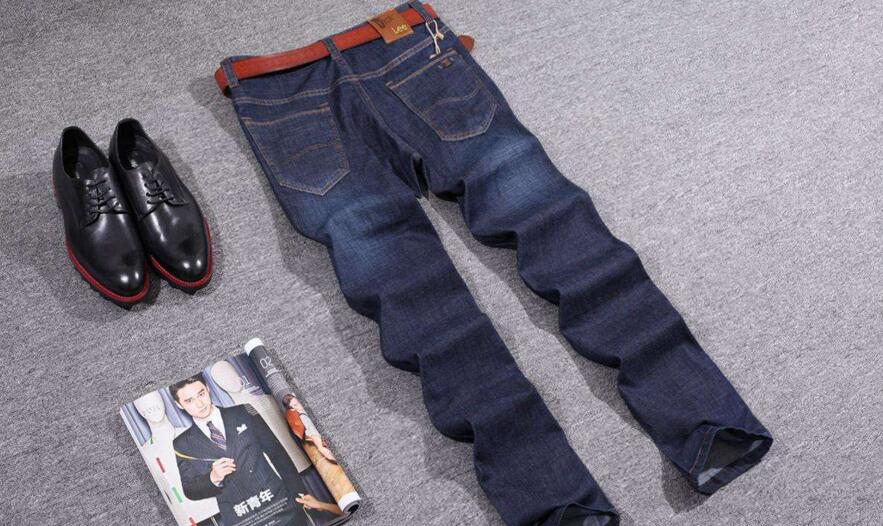 男士*喜欢的牛仔裤如何搭配服装