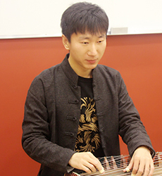 武汉新鸿书院特约主讲老师古筝老师：张老师