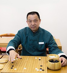 武汉新鸿书院特约主讲老师围棋老师：周老师