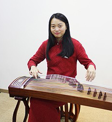 古筝老师:代老师