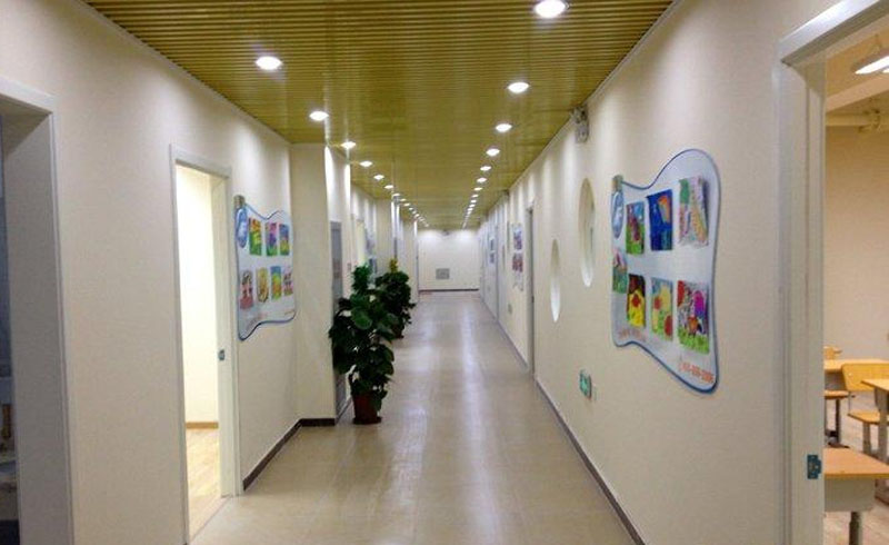 校区走廊