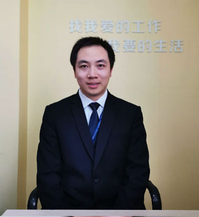 武汉千硕教育老师_梅开