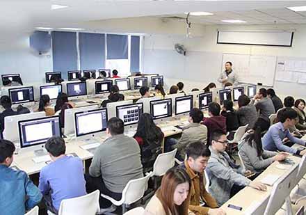 北京火星时代教育学生上课情形。