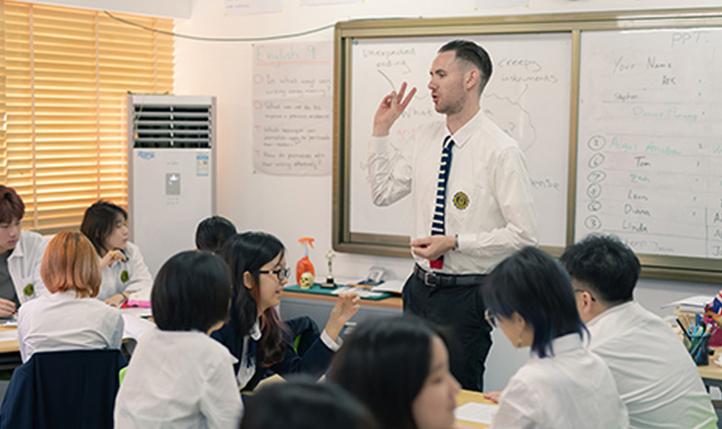 学生上课情景