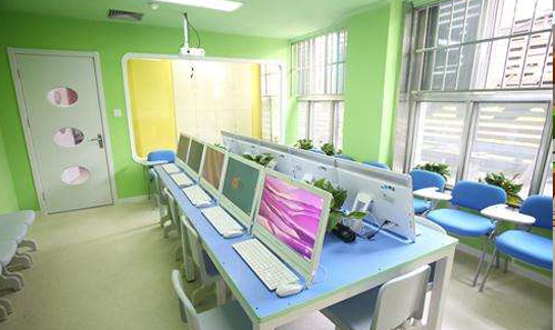 童程童美教学环境