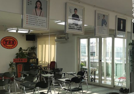 北京建国教育教室环境