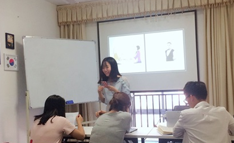英语授课