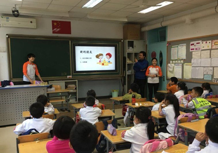 北京龅牙兔儿童情商乐园上课场景