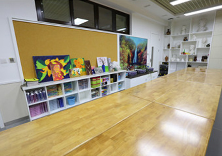北京二十一世纪国际学校书画教室环境