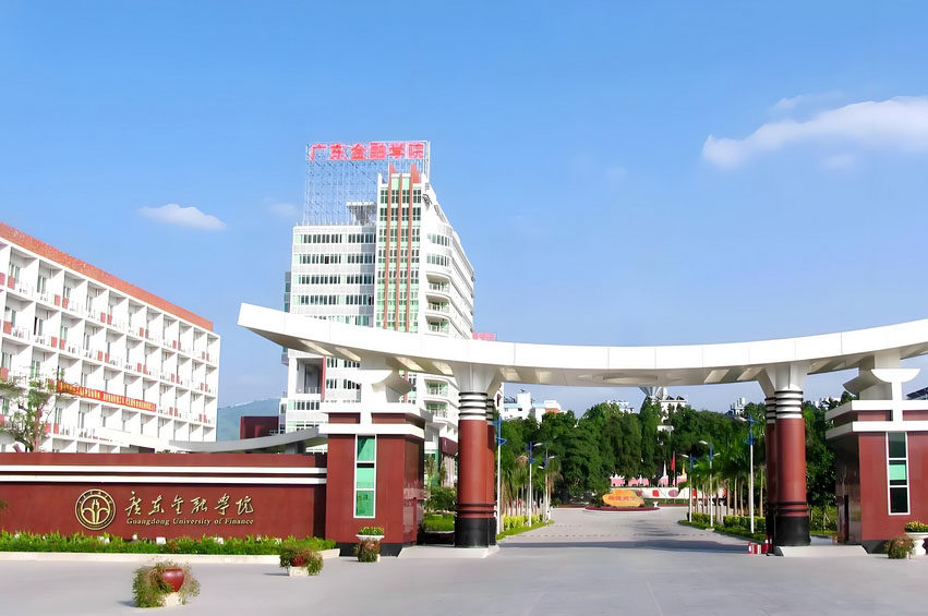 学校大门