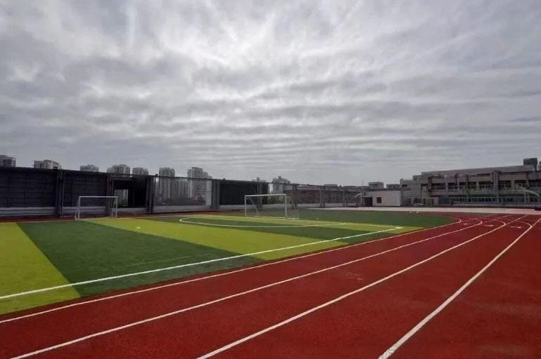 学校操场