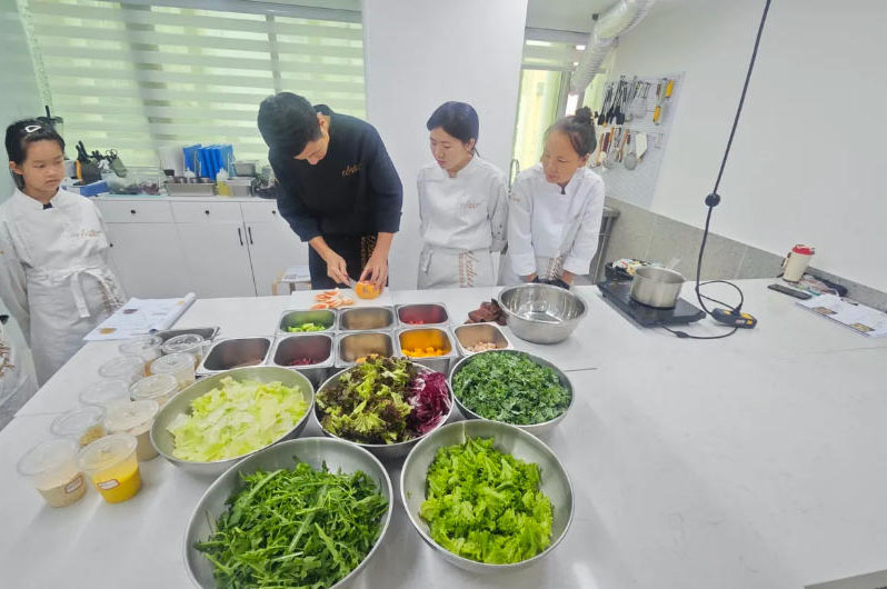 机构教师教学情景2