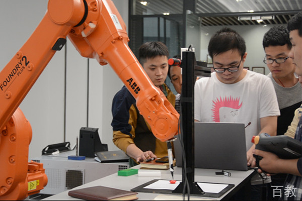 合肥指南车工程学院教学场景展示