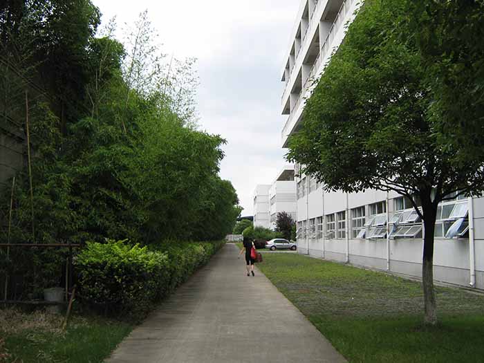 上海纳百川