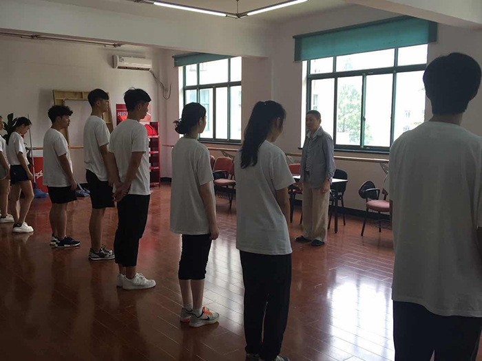 上海明鑫学院