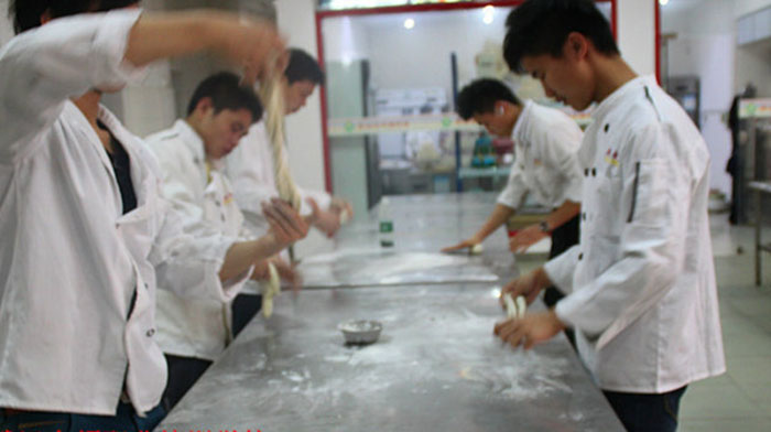 香霸王小吃培训