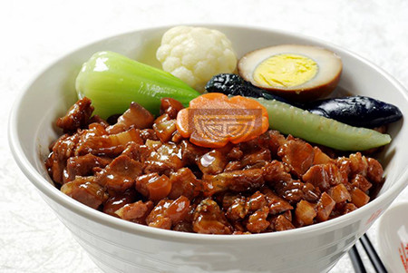 台湾卤肉饭特写