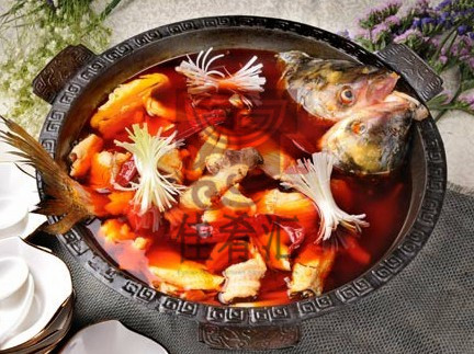冷锅鱼制作现场