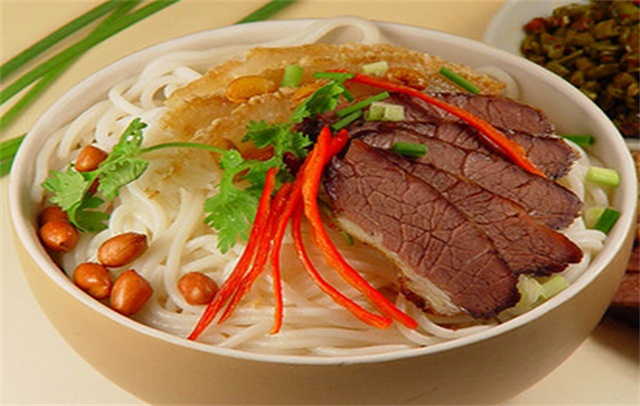 桂林米粉制作现场