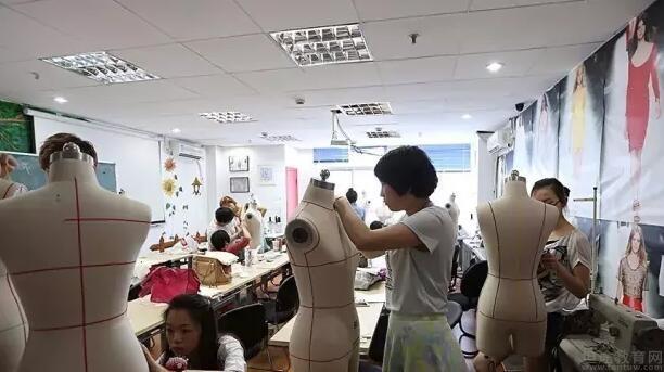 服装设计课堂实拍
