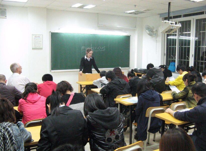 商务挪威语教学场景