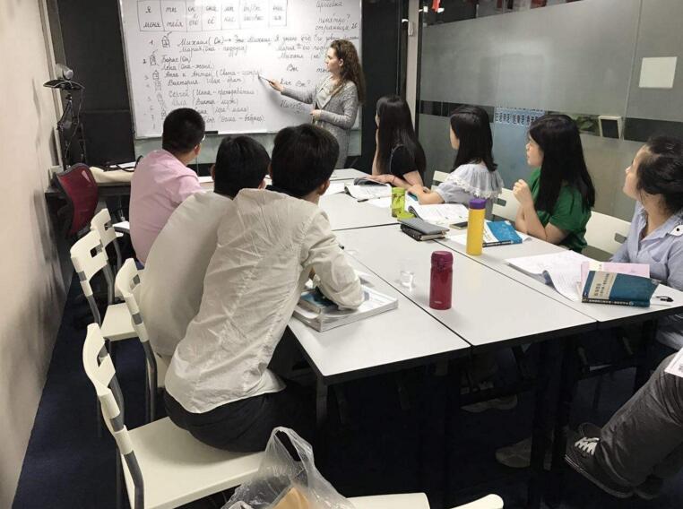 商务捷克语教学场景