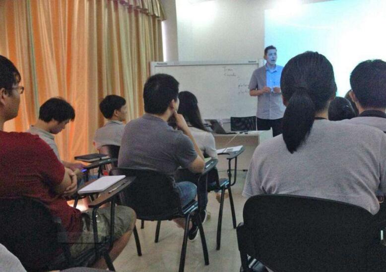 韩语初级课程教学实景