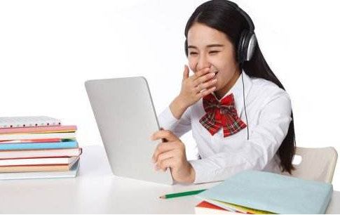 在线学习系统界面