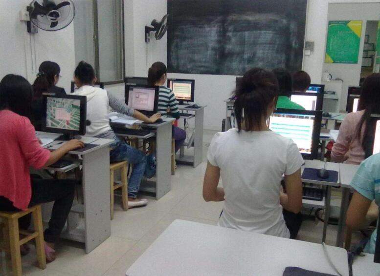 CAD机械制图教学场景