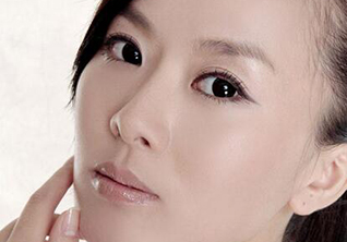 伊丽莎白美容学校学员成长纪实