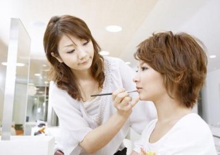 化妆师成长周期深度解析