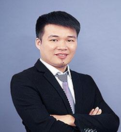 武汉牵引力UI总监级讲师钟老师