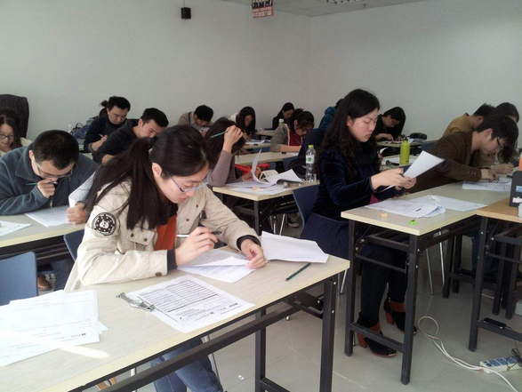 GRE小班教学场景
