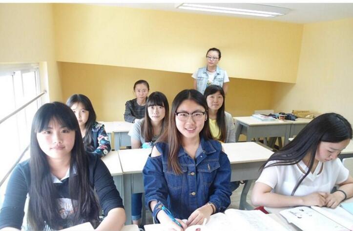 韩语语法教学实景
