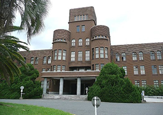 東大阪大學敬愛高級中學