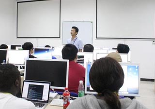 电商双雄VR战略深度解析