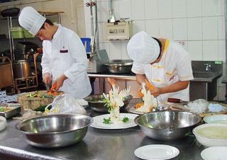 津门传统美食技艺传承：福满园过桥米线专项培训