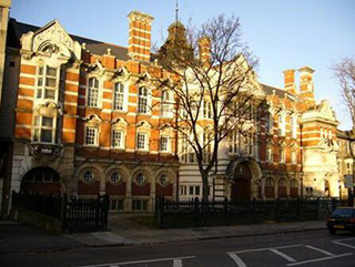 伦敦艺术大学