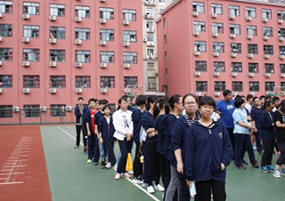 斯代文森國際高中