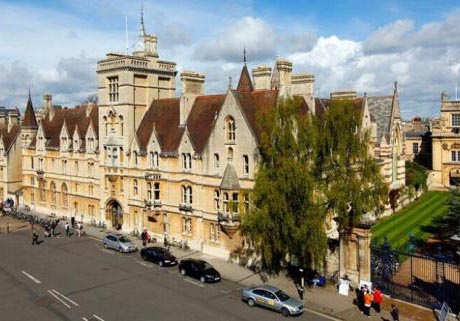 英国高中留学陪读签证深度解析