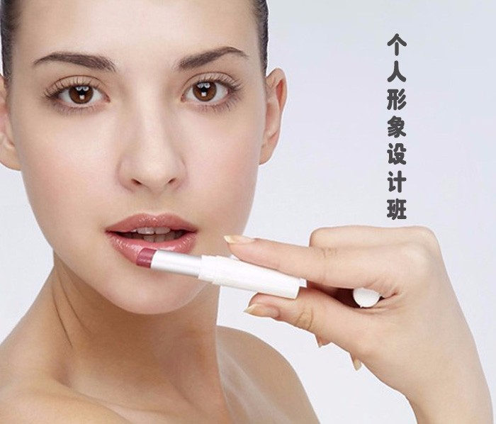 美妆造型实训课堂