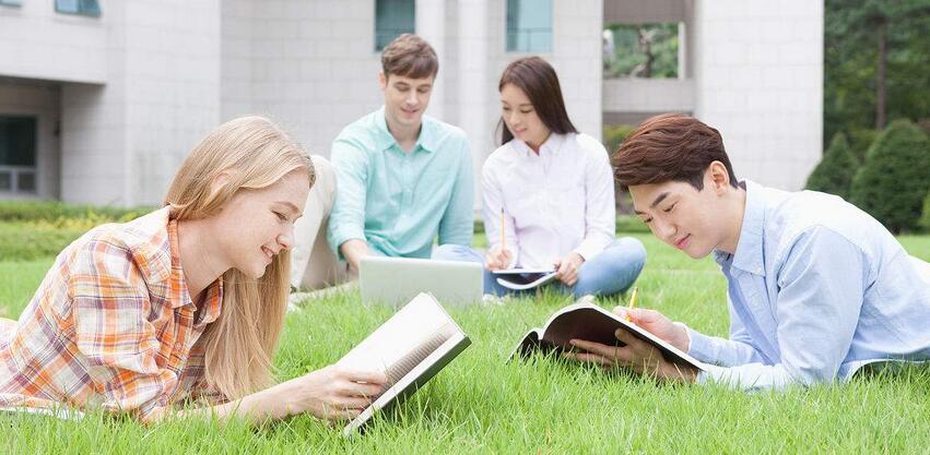 SAT数学特训场景