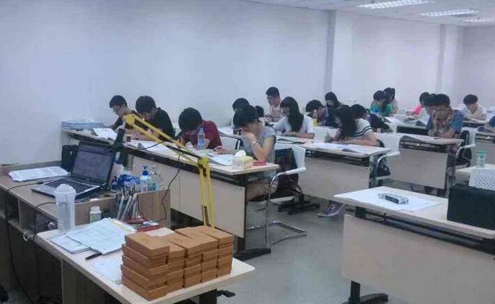 建筑行业职业培训课堂